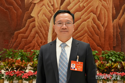 代表履責(zé)，兩會聲音｜中國樂凱黨委書記、董事長侯景濱履職盡責(zé)、建言獻(xiàn)策